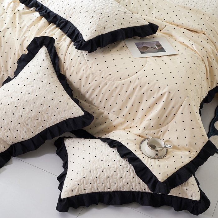 91家纺网 家纺一手货源 找家纺 蝶帕家纺 2025新款法式赫本风韩版花边床盖款夏被四件套 点点爱