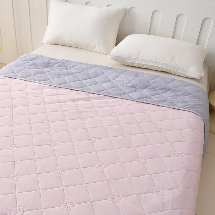 91家纺网 家纺一手货源 找家纺 眠多宝 2025新款冰激凌凉感丝纯色夏被被子被芯（跨境电商） 冰梅粉