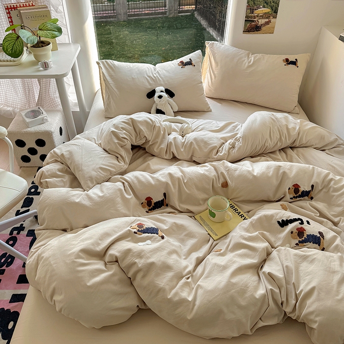 91家纺网 家纺一手货源 找家纺 耀达家居 2025新款A类水洗棉毛巾绣四件套 腊肠狗