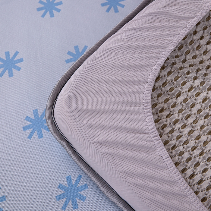 91家纺网 家纺一手货源 找家纺 凌云家纺  2025新款提花凉感冰丝席床笠款三明治凉席三件套 雪漾-蓝