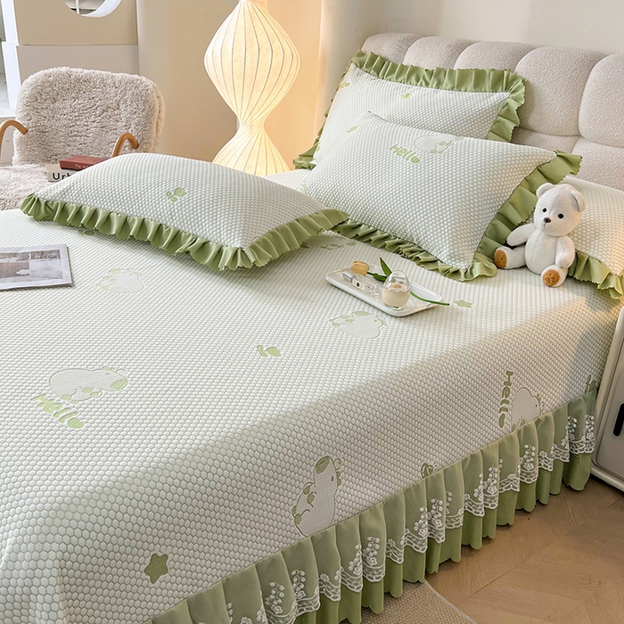 91家纺网 家纺一手货源 找家纺 2025新款A类冰豆豆提花凉席床盖 床盖款-卡皮巴拉-苹果绿