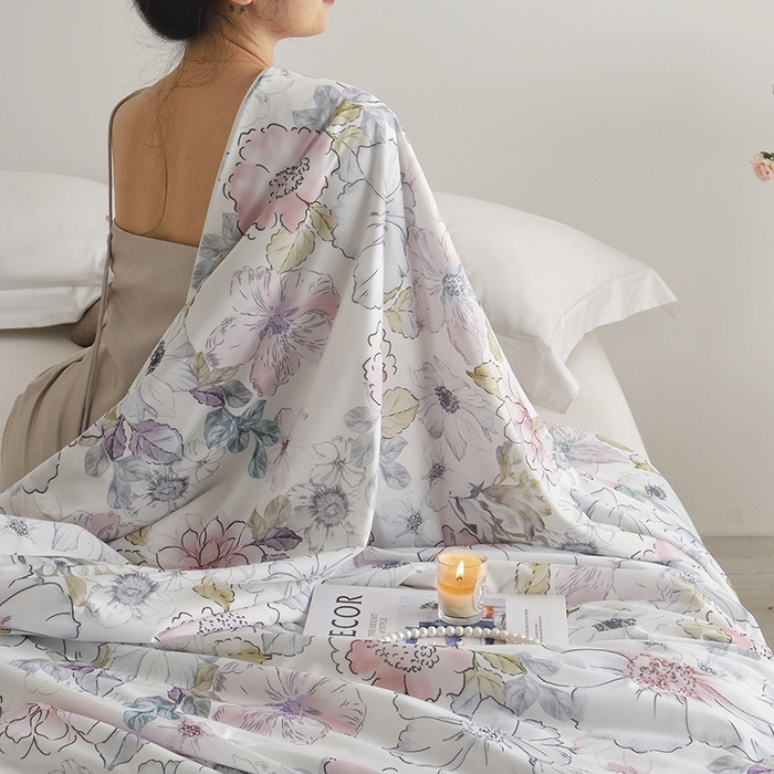 91家纺网 家纺一手货源 找家纺 梦恬佳 2025新款印花凉感丝夏凉被 风吟