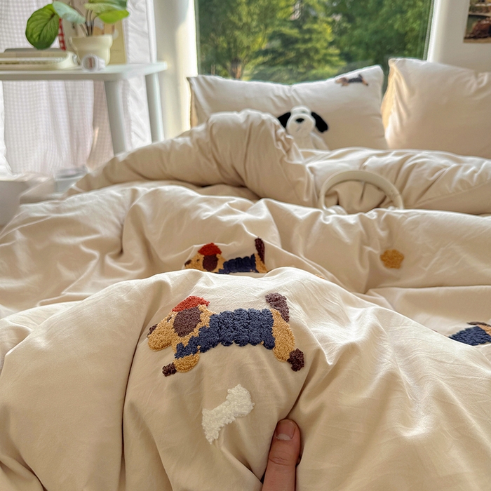 91家纺网 家纺一手货源 找家纺 耀达家居 2025新款A类水洗棉毛巾绣四件套 腊肠狗