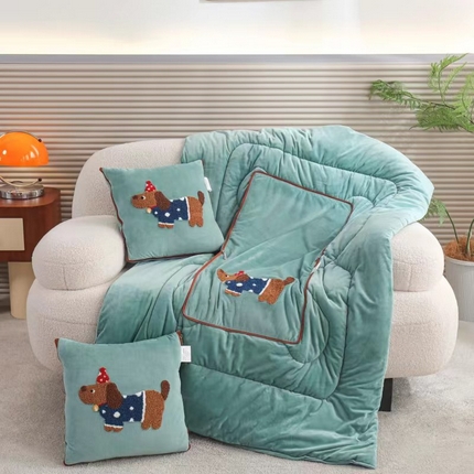 91家纺网 家纺一手货源 找家纺 （总）枕芯真意 2025新款毛巾绣刺绣小狗系列多功能抱枕被--腊肠狗