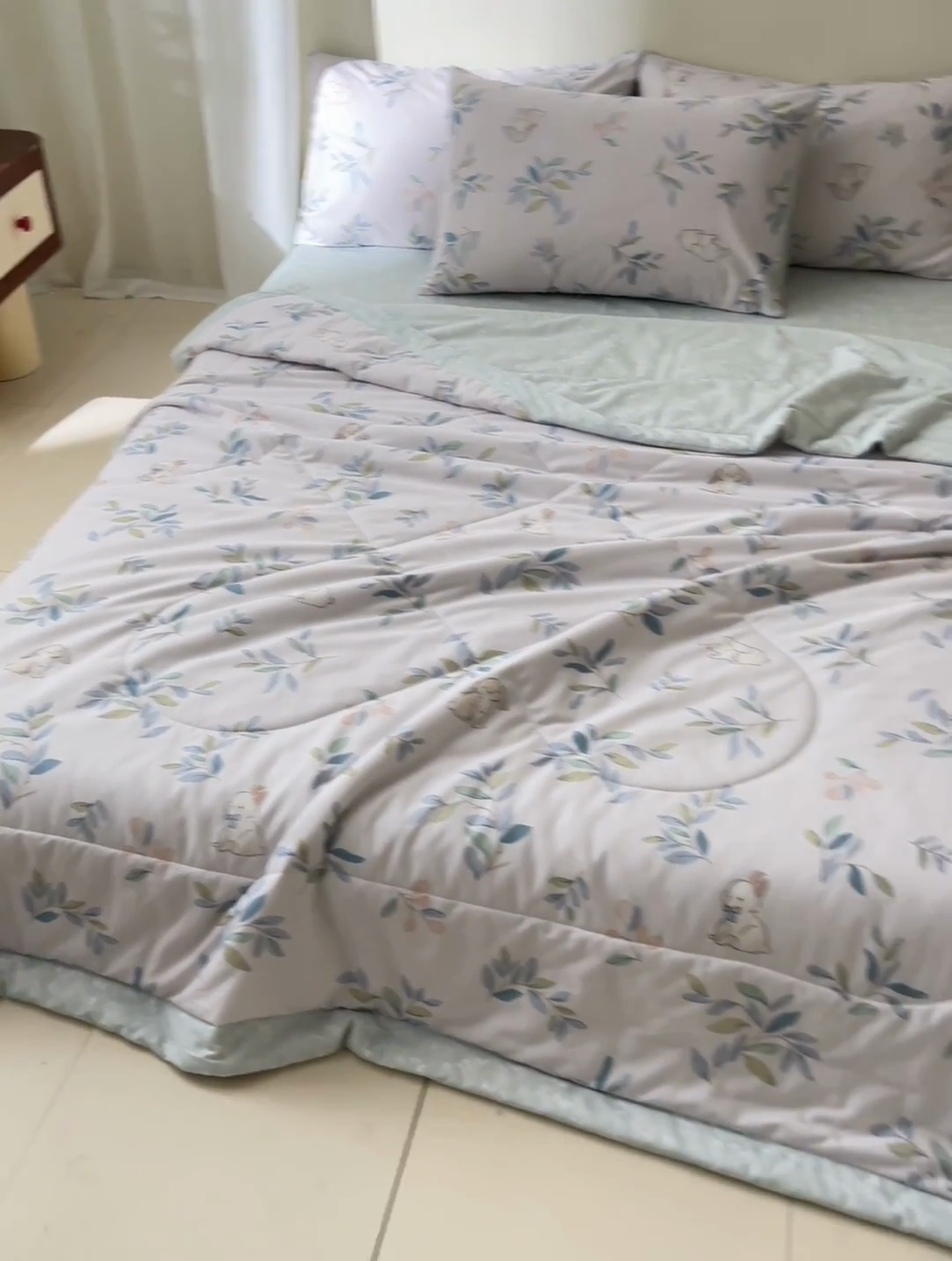 91家纺网 家纺一手货源 找家纺 宝士康家纺 2025新款10A抗菌全棉夏被四件套（床单款） 兔兔乐园