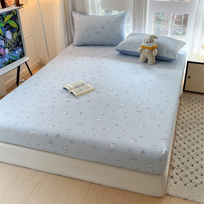 91家纺网 家纺一手货源 找家纺 宝士康家纺 2025新款10A抗菌全棉印花床笠 布偶小熊