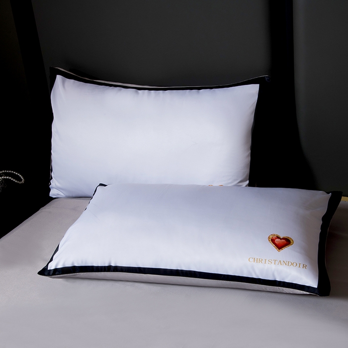 91家纺网 家纺一手货源 找家纺 爵仕家纺 2025新款轻奢潮牌水洗真丝四件套 点点爱心