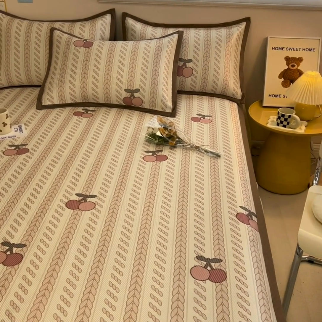 91家纺网 家纺一手货源 找家纺 2025新款懒猫600D数码印花冰藤凉席 硕果