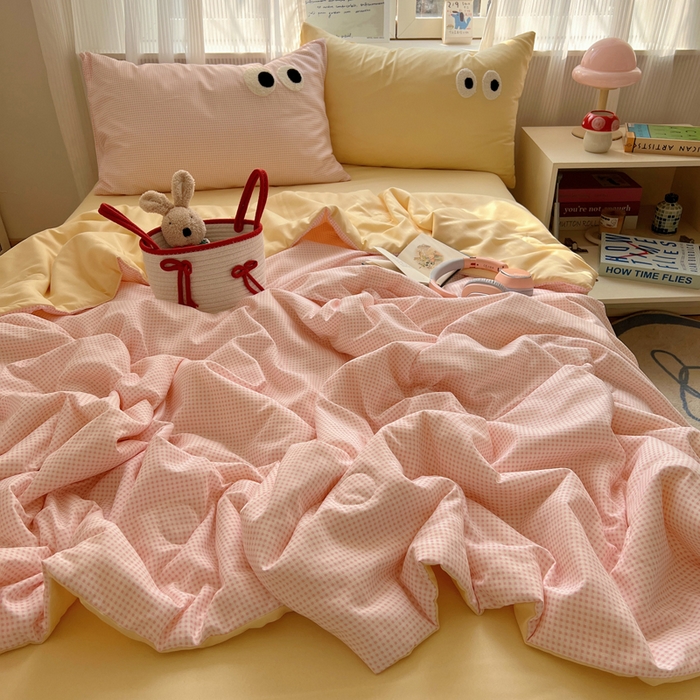 91家纺网 家纺一手货源 找家纺 慕尚家纺 2025新款大眼萌仔夏被 大眼萌 粉格黄