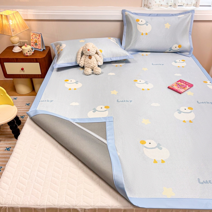 91家纺网 家纺一手货源 找家纺 慕尚家纺 2025新款数码印花床席床笠款冰藤席 床席款-柯尔鸭