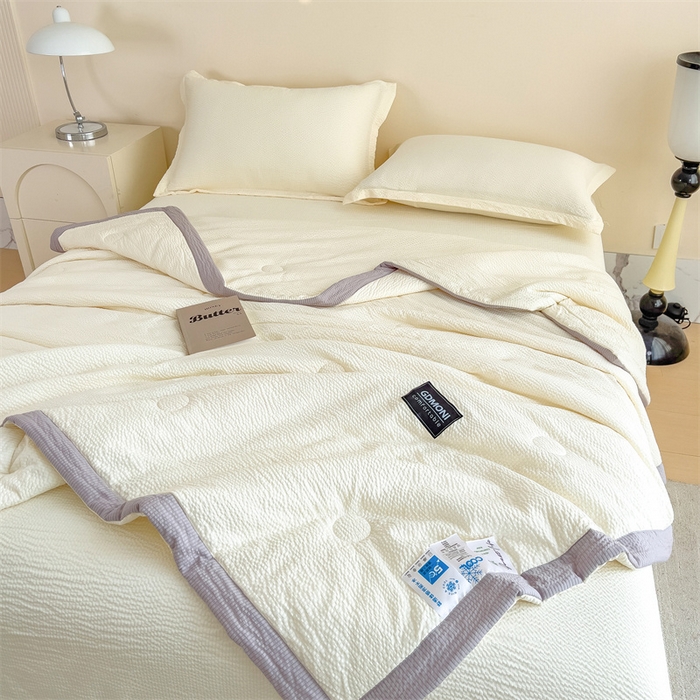 91家纺网 家纺一手货源 找家纺 宝士康家纺 2025新款10A抗菌泡泡棉大豆夏被 被子被芯 米黄