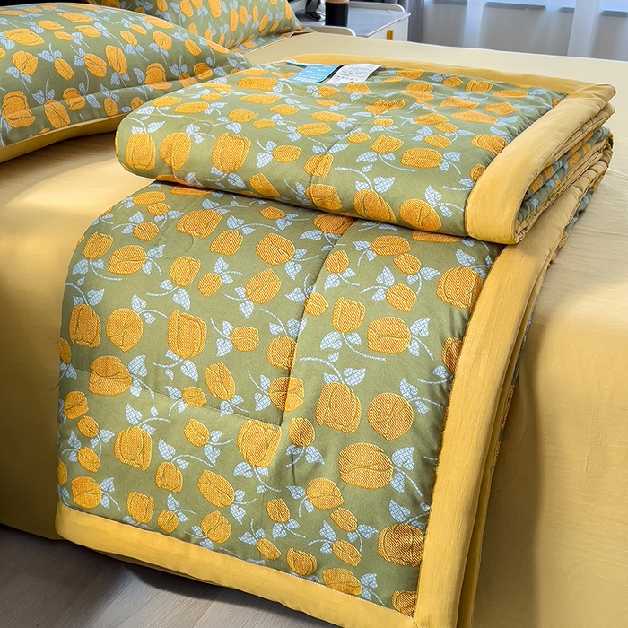 91家纺网 家纺一手货源 找家纺 宝士康家纺 2025新款10A抗菌双层纱印花夏被四件套 郁金香