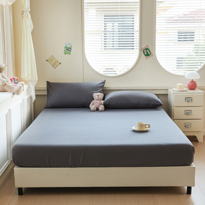 91家纺网 家纺一手货源 找家纺 2025新款全棉A类简约素色水洗棉纯棉单床笠 中灰