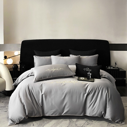 91家纺网 家纺一手货源 找家纺 禧澜庭 2025新款高支纯棉全棉斜纹四件套刺绣绣花款轻奢三件套--卡罗系列 布鲁灰