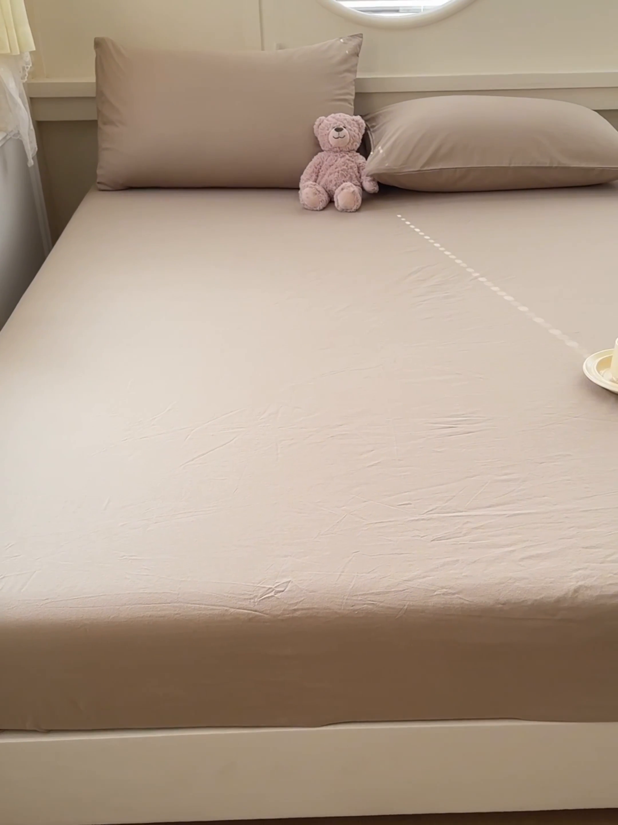 91家纺网 家纺一手货源 找家纺 2025新款全棉A类简约素色水洗棉纯棉单床笠 卡其