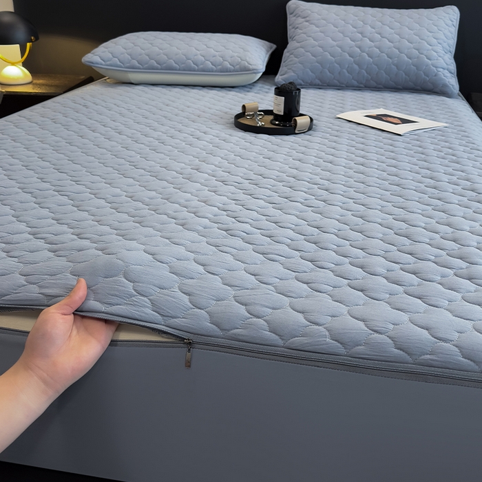 91家纺网 家纺一手货源 找家纺 叠派家纺 2025新款5A抗菌A类夹棉床笠经典款防水款系列 灰蓝-梅花经典款