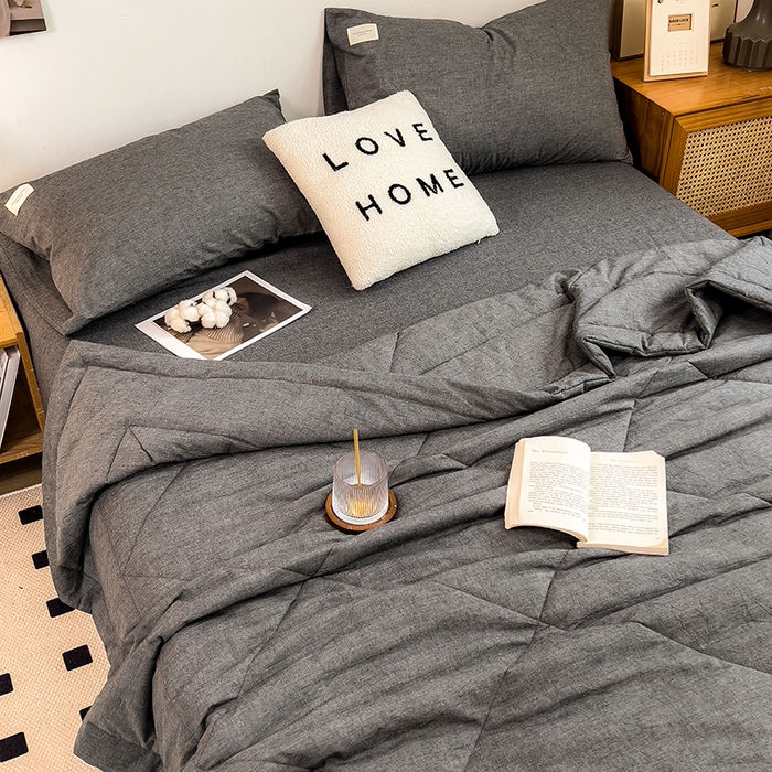 91家纺网 家纺一手货源 找家纺 宝士康家纺 2025新款10A抗菌无印风夏被 被子被芯 低调灰