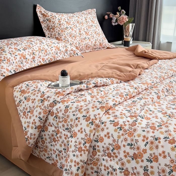 91家纺网 家纺一手货源 找家纺 宝士康家纺 2025新款10A抗菌双层纱印花夏被四件套 小雏菊