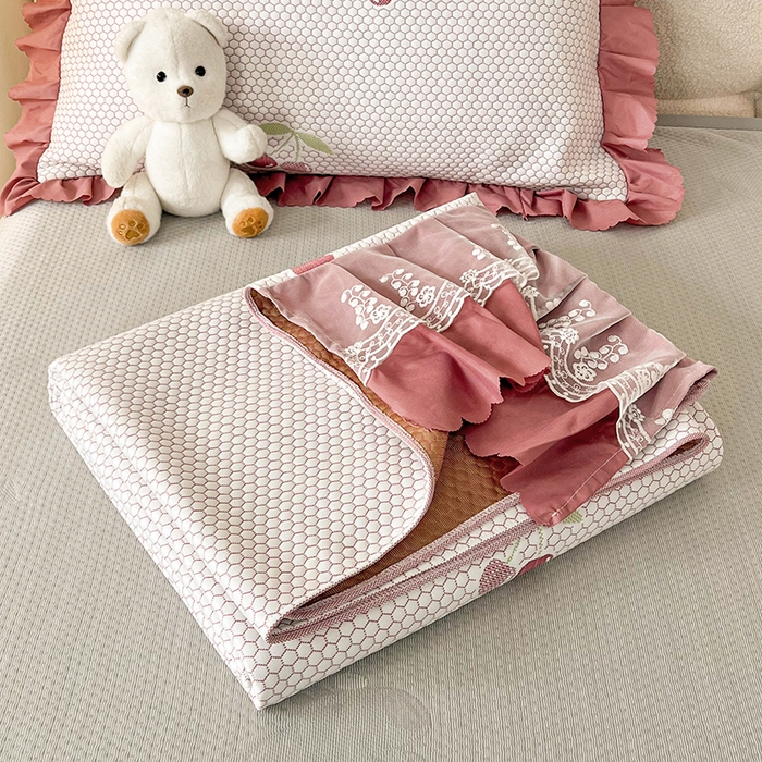 91家纺网 家纺一手货源 找家纺 2025新款A类冰豆豆提花凉席床盖 床盖款-樱桃-豆沙