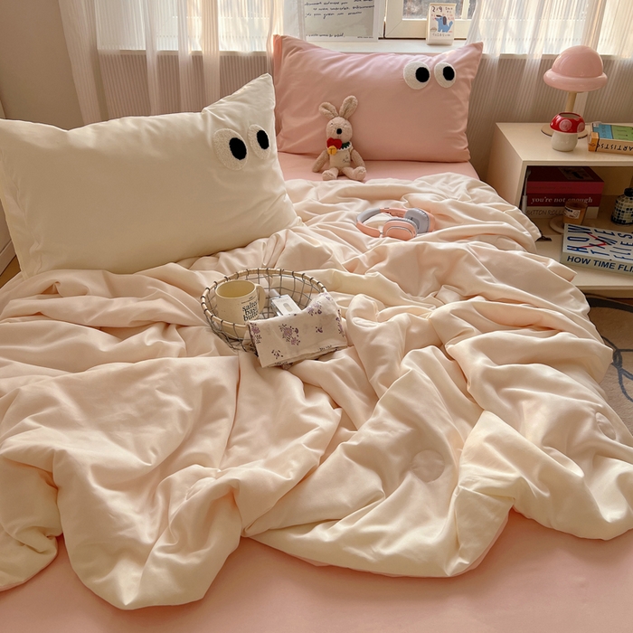 91家纺网 家纺一手货源 找家纺 慕尚家纺 2025新款大眼萌仔夏被 大眼萌 米白粉