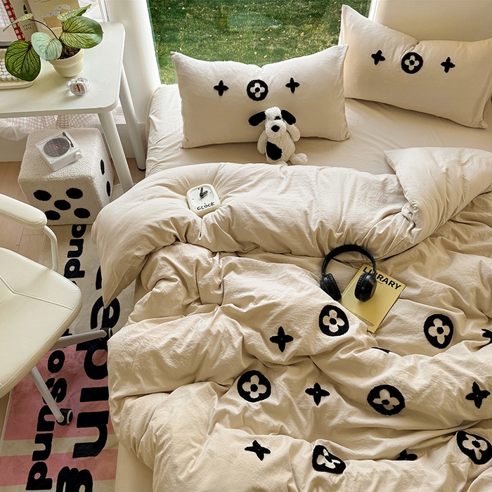 91家纺网 家纺一手货源 找家纺 耀达家居 2025新款A类水洗棉毛巾绣四件套 四叶草-咖