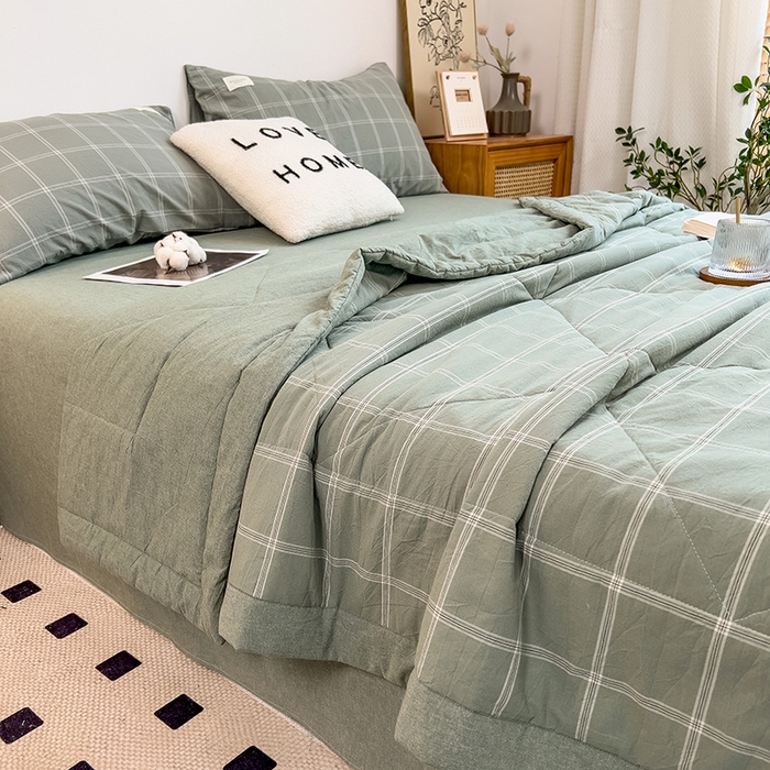 91家纺网 家纺一手货源 找家纺 宝士康家纺 2025新款10A抗菌无印风夏被四件套 格韵绿