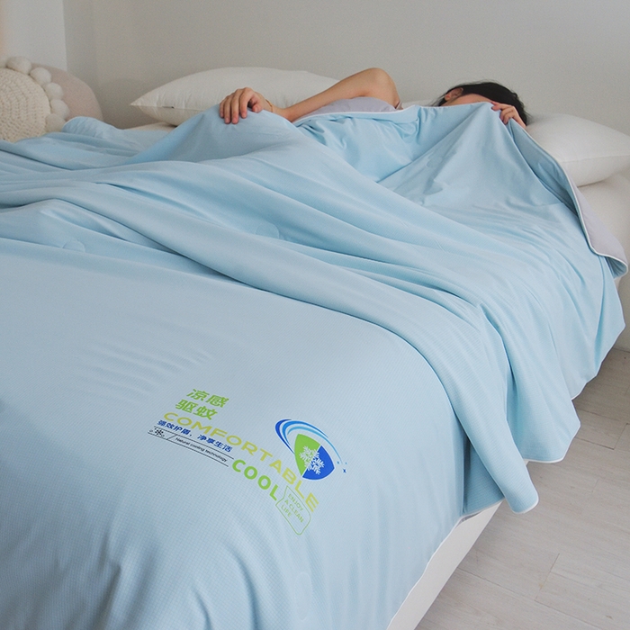 91家纺网 家纺一手货源 找家纺 梦恬佳 2025新款凉感驱蚊夏凉被 香草蓝