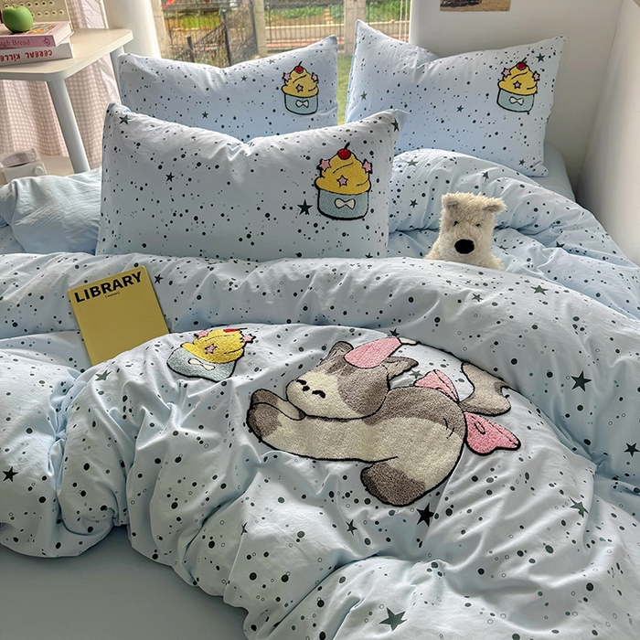 91家纺网 家纺一手货源 找家纺 耀达家居 2025新款A类水洗棉毛巾绣四件套 星空奶油猫