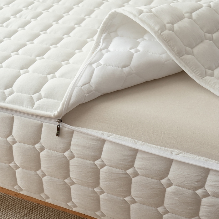 91家纺网 家纺一手货源 找家纺 叠派家纺 2025新款5A抗菌A类夹棉床笠经典款防水款系列 五面夹棉-经典格荧月白