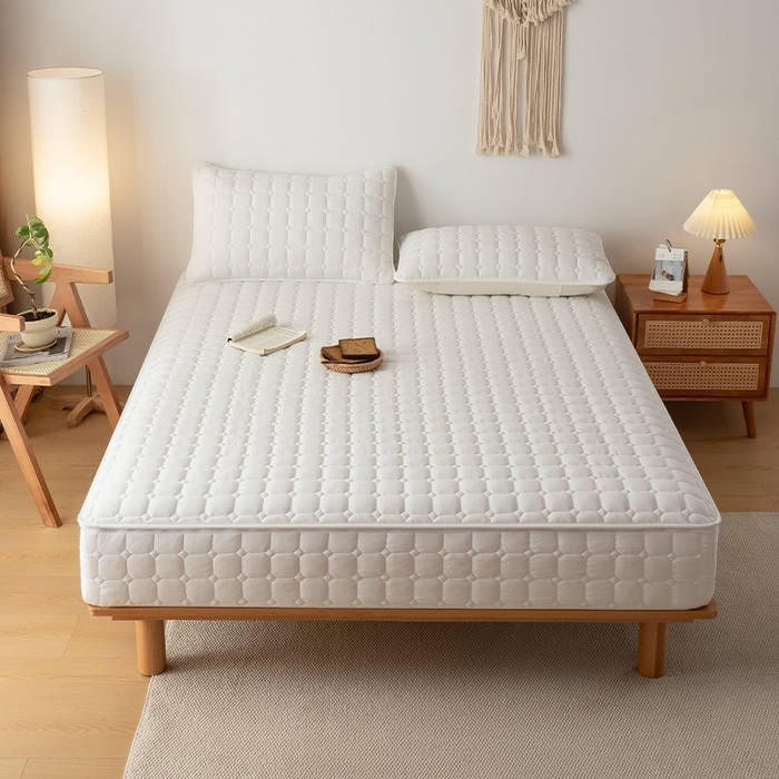 91家纺网 家纺一手货源 找家纺 叠派家纺 2025新款5A抗菌A类夹棉床笠经典款防水款系列 五面夹棉-经典格荧月白