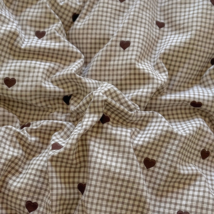 91家纺网 家纺一手货源 找家纺 耀达家居 2025新款A类水洗棉毛巾绣四件套 美拉德凯蒂