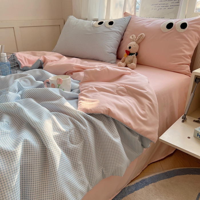 91家纺网 家纺一手货源 找家纺 慕尚家纺 2025新款大眼萌仔夏被 大眼萌 蓝格粉