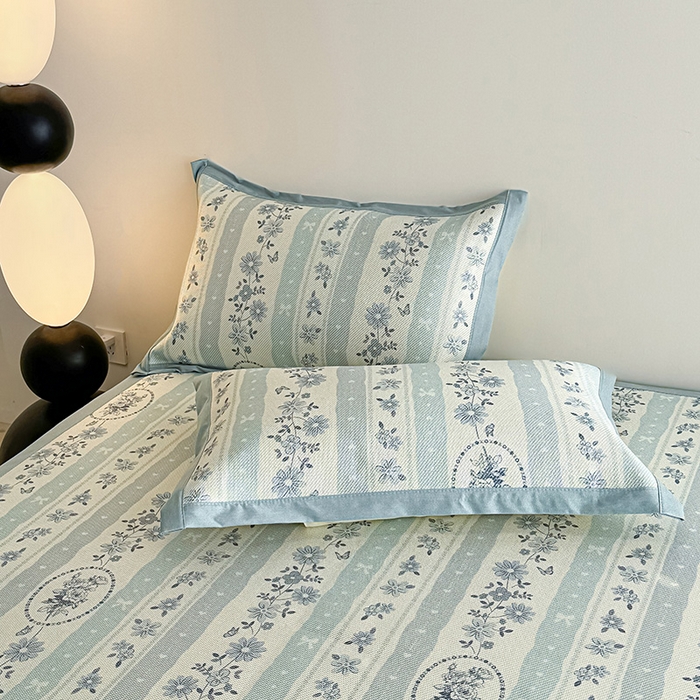 91家纺网 家纺一手货源 找家纺 格真2025新款简约印花冰藤席席子凉席 一路繁花-兰