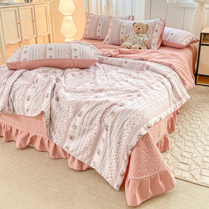 91家纺网 家纺一手货源 找家纺 2025新款针织双层纱夏被床盖四件套单夏被单床盖单品 格林童话