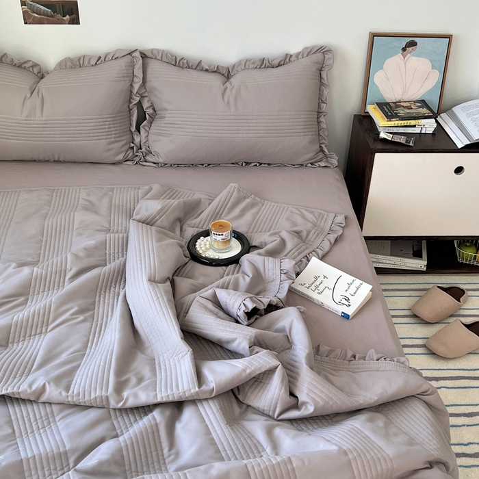 91家纺网 家纺一手货源 找家纺 六巷胡同 2025新款韩国INS博主同款绗缝水洗纱夏被四件套 迷雾灰