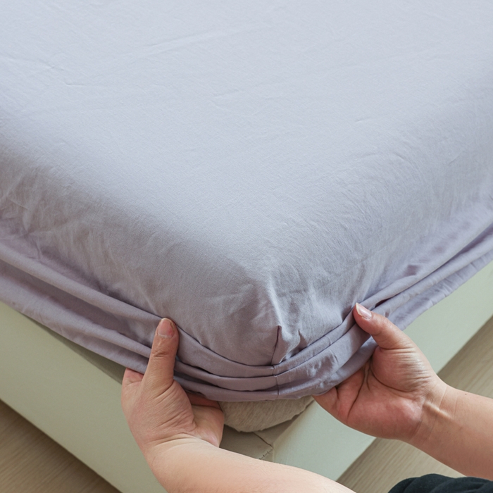 91家纺网 家纺一手货源 找家纺 2025新款全棉A类简约素色水洗棉纯棉单床笠 浅紫