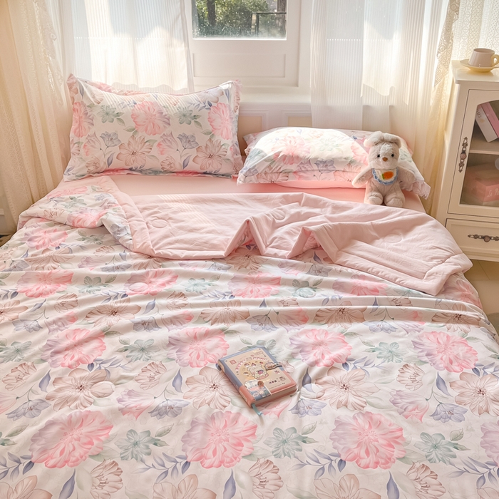 91家纺网 家纺一手货源 找家纺 宝士康家纺 2025新款水洗棉超声波压花夏被 被子被芯 春风十里