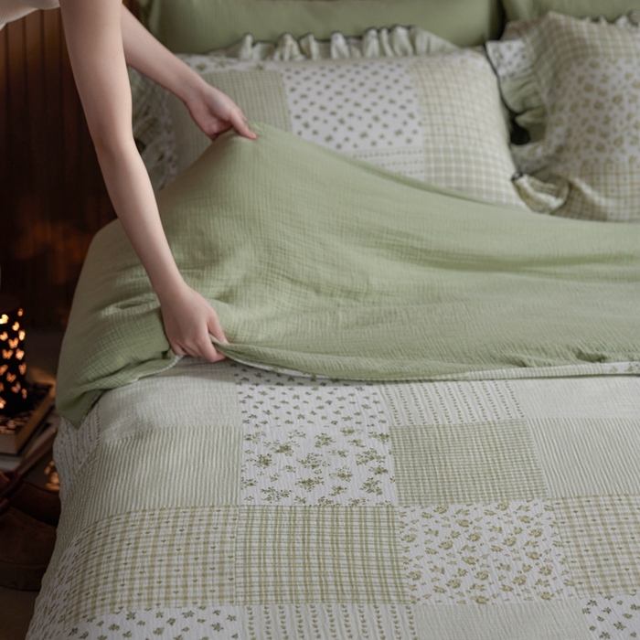 91家纺网 家纺一手货源 找家纺 安莱生活 2025新款全棉精梳棉双层纱绉纱数码印花四件套 百家布-绿