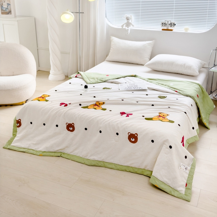 91家纺网 家纺一手货源 找家纺 曲之慕新款13372里外全棉夏被 抱抱熊