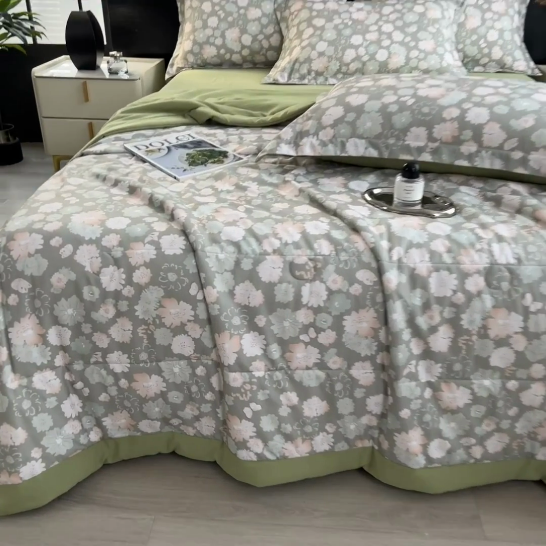 91家纺网 家纺一手货源 找家纺 宝士康家纺 2025新款10A抗菌双层纱印花夏被四件套 绿野庄园