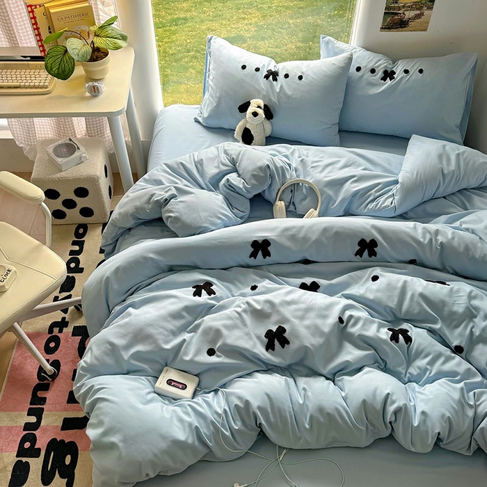 91家纺网 家纺一手货源 找家纺 耀达家居 2025新款A类水洗棉毛巾绣四件套 蝴蝶结-蓝