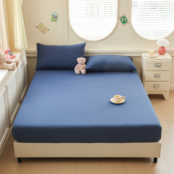 91家纺网 家纺一手货源 找家纺 2025新款全棉A类简约素色水洗棉纯棉单床笠 宝石蓝