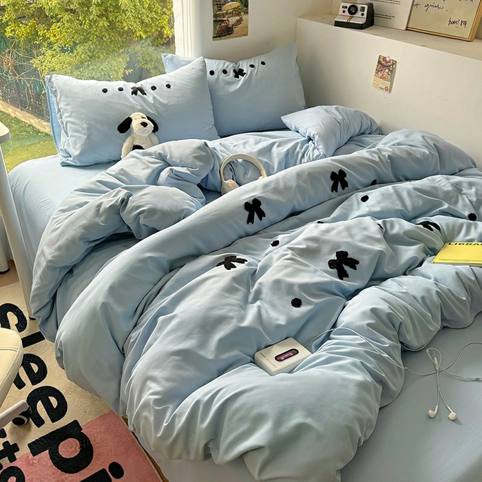 91家纺网 家纺一手货源 找家纺 耀达家居 2025新款A类水洗棉毛巾绣四件套 蝴蝶结-蓝