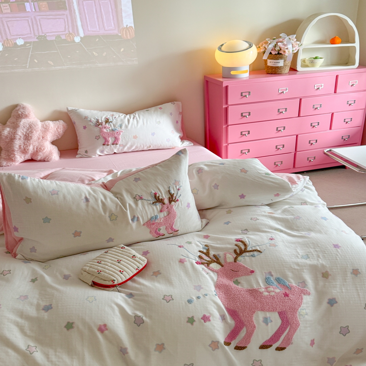 91家纺网 家纺一手货源 找家纺 柚子 2025春夏新款全棉纯棉双层纱毛巾绣四件套 麋鹿