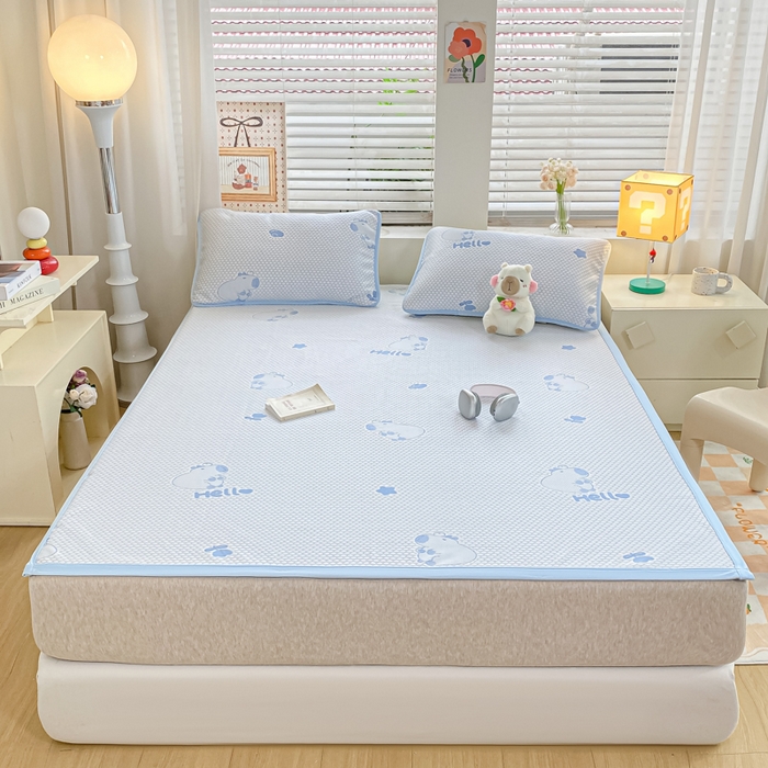 91家纺网 家纺一手货源 找家纺 春寻家纺 2025新款冰豆豆冰丝凉席-卡皮巴拉系列 床单款-卡皮巴拉-蓝