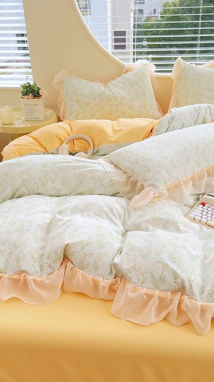 91家纺网 家纺一手货源 找家纺 苏拉家居 2025新款雪纺花边云感提花针织双层纱四件套 风铃草