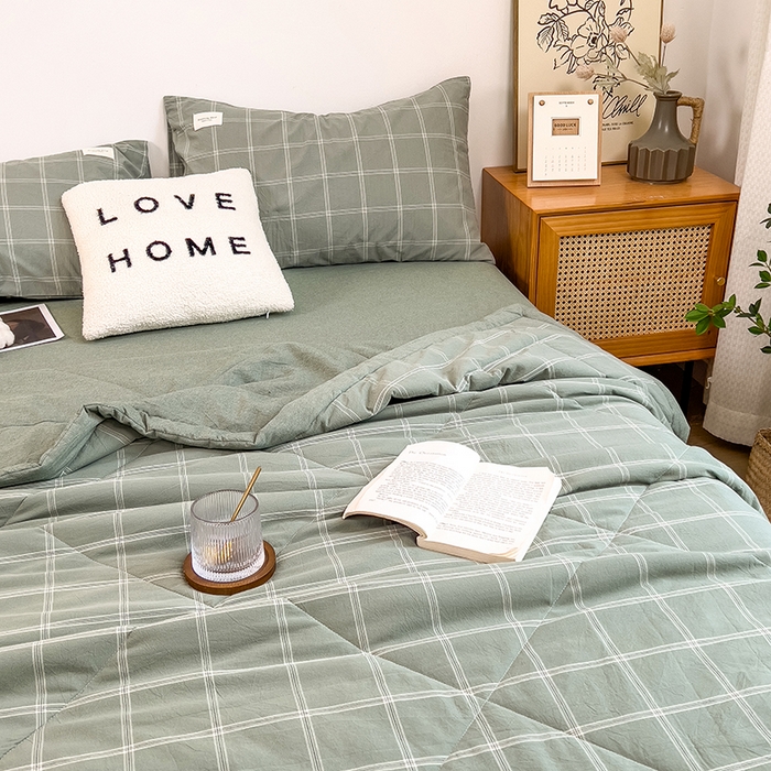 91家纺网 家纺一手货源 找家纺 宝士康家纺 2025新款10A抗菌无印风夏被四件套 格韵绿