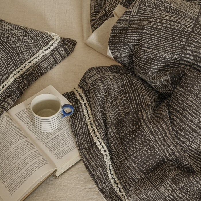 91家纺网 家纺一手货源 找家纺 简家居 2025新款棉麻四件套 幻影·黑金