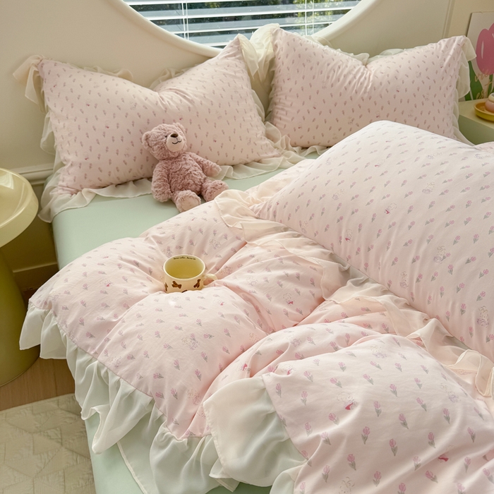 91家纺网 家纺一手货源 找家纺 苏拉家居 2025新款雪纺花边云感提花针织双层纱四件套 粉黛