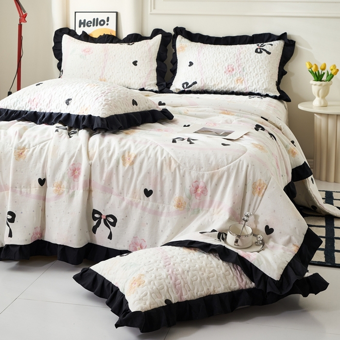 91家纺网 家纺一手货源 找家纺 蝶帕家纺 2025新款法式赫本风韩版花边床盖款夏被四件套 公主梦境